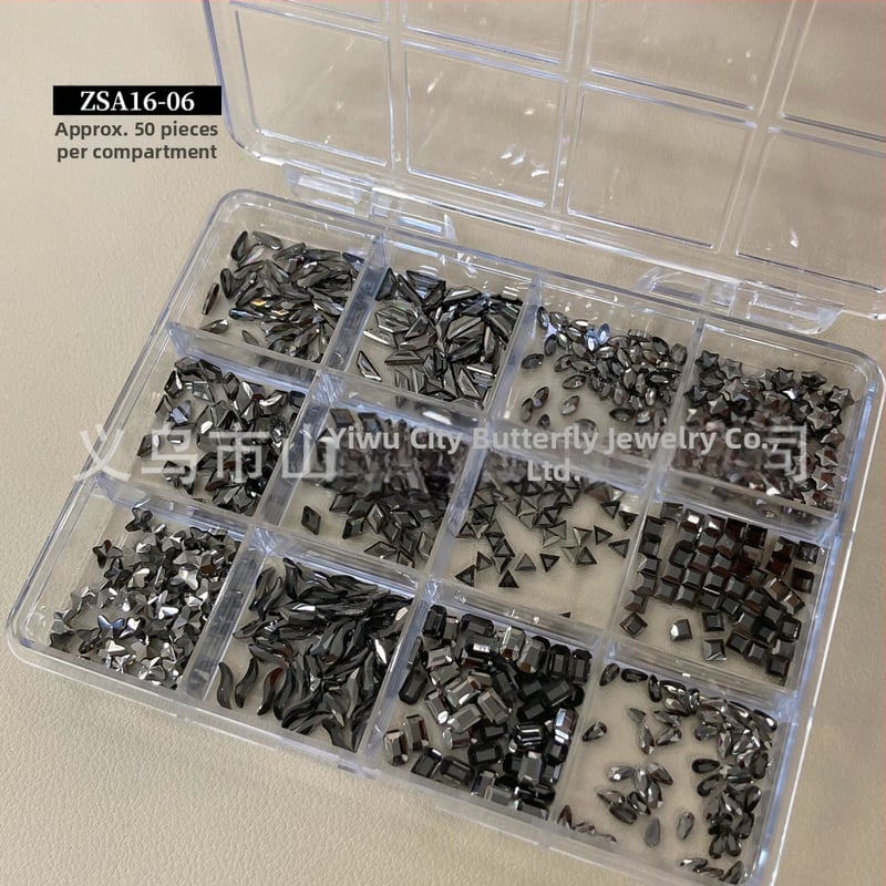 Nakit za nokte sa staklenim kristalima — motivi: mašna, zvjezdano nebo, leptir, zvjezdice; sladak, minimalistički INS stil; kutija s 12 pretinaca