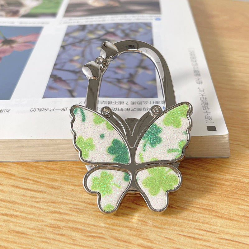 Αναδιπλούμενος γάντζος, κράμα ψευδάργύρου, μονός γάντζος, μοντέρνος μινιμαλιστικός σχεδιασμός, μέγιστο φορτίο 3–5 κιλά.