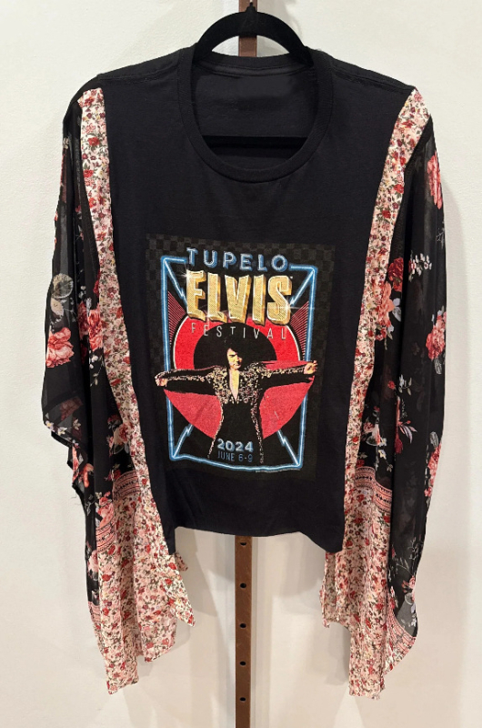 Ženski top s bat rukavima, anime uzorak, 95% poliester, okrugli izrez, dolman rukavi, duljina 50–65 cm