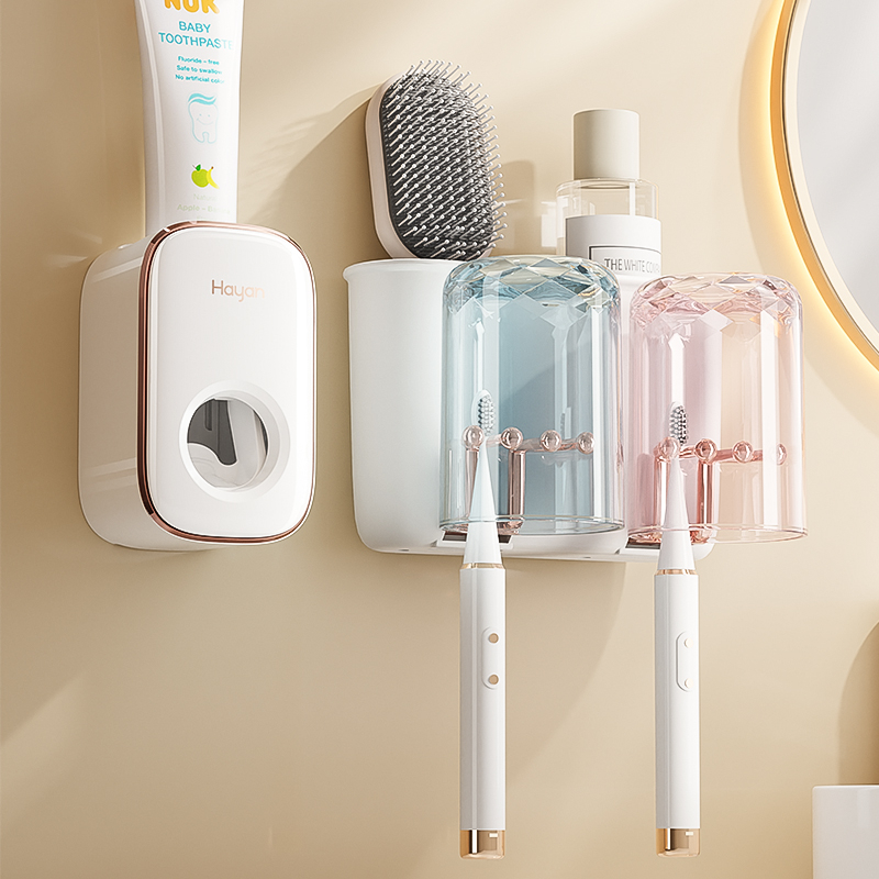 Стенен автоматичен изстисквач за паста за зъби и държач за четки за зъби