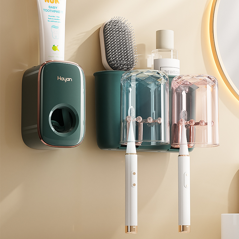 Стенен автоматичен изстисквач за паста за зъби и държач за четки за зъби
