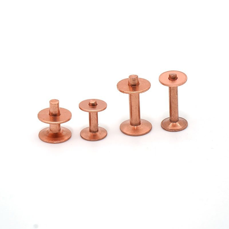 Kožni metalni dodaci za torbe i kaiše s nitima — materijal: drugi; obrada: vezenje; porijeklo: drugo; uzorak: drugo