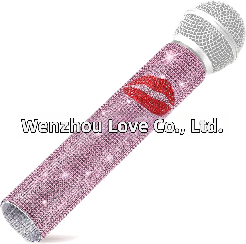 Detský rekvizitový mikrofón s kryštálmi (model: Kolekcia rekvizítov; značka: Iné; bezdrôtový: Nie; smerovanie: Srdcové; SNR ≥70 dB)