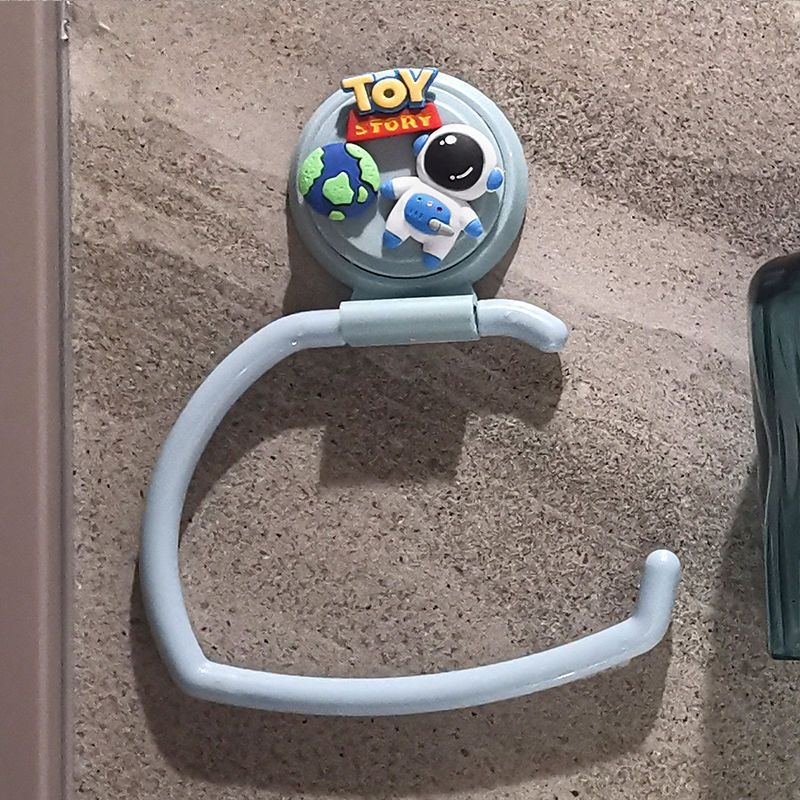 Plastični stalak za ručnike u dječjoj kupaonici s crtić dizajnom, nije uvezen