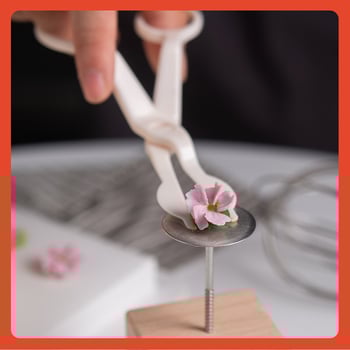 Комплект за украса с пистолет за украса и база за държане, корейски стил инструменти за бобена паста и инструменти за украса на листни цветя