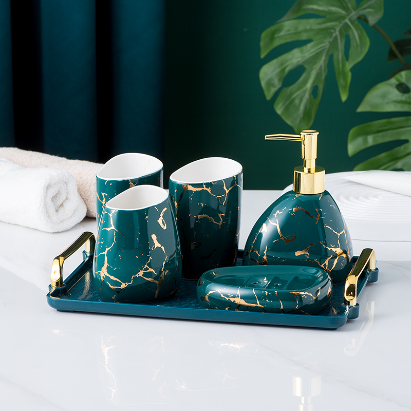 Керамичен петчастен комплект за баня с чаши за уста и за четки за зъби