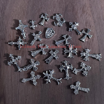 Nail art metalni dodaci s križem – mika prah, lančani uzorak, sladak retro punk stil