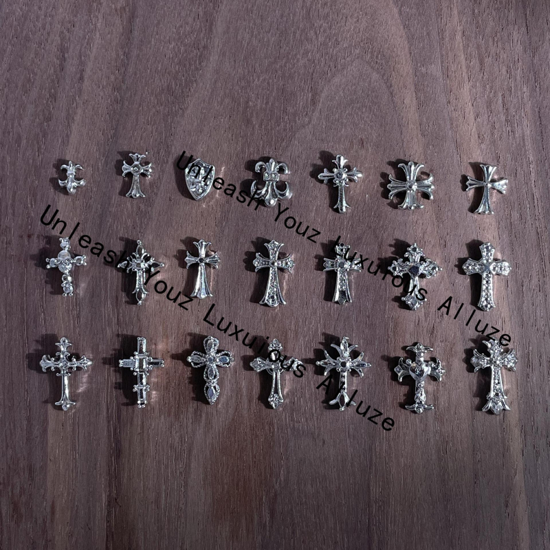 Nail art metalni dodaci s križem – mika prah, lančani uzorak, sladak retro punk stil