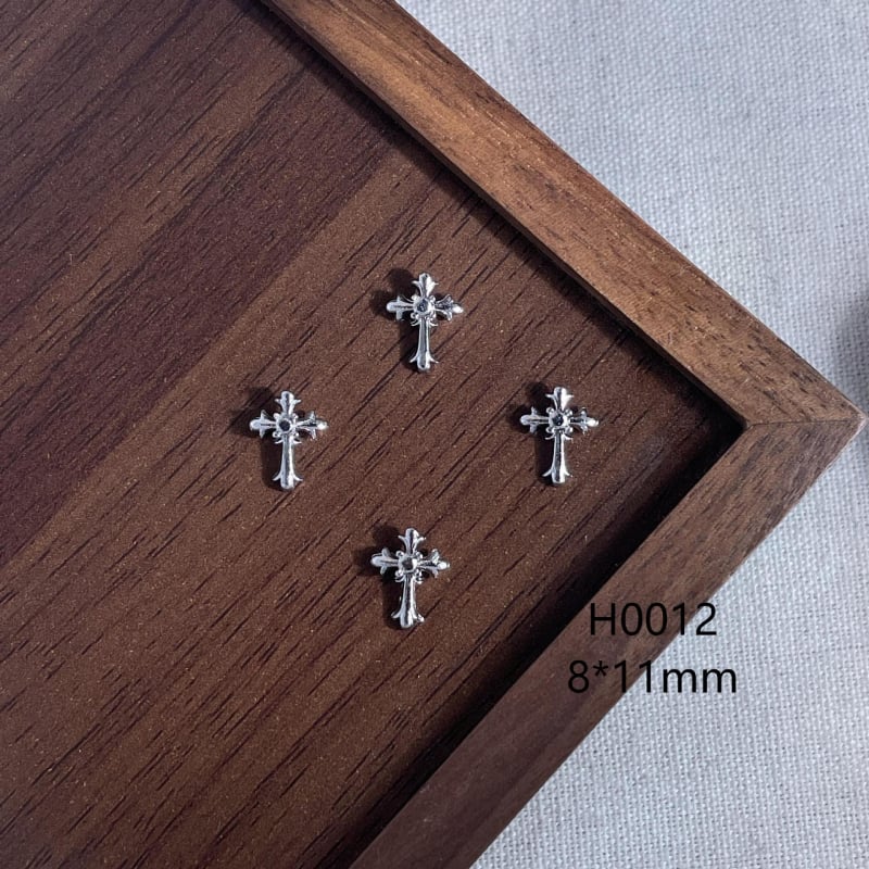 Nail art metalni dodaci s križem – mika prah, lančani uzorak, sladak retro punk stil