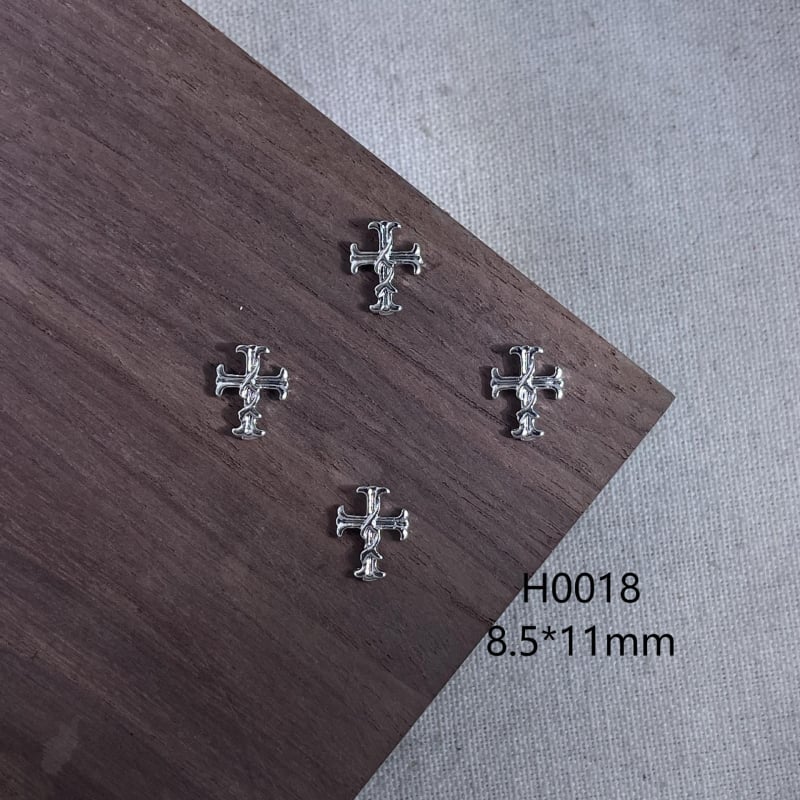 Nail art metalni dodaci s križem – mika prah, lančani uzorak, sladak retro punk stil