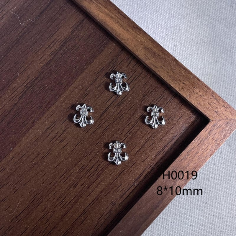 Nail art metalni dodaci s križem – mika prah, lančani uzorak, sladak retro punk stil