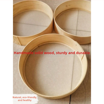 Ručne vyrobený drevený sito na múku s okrúhlym košíkom – vidiecky štýl