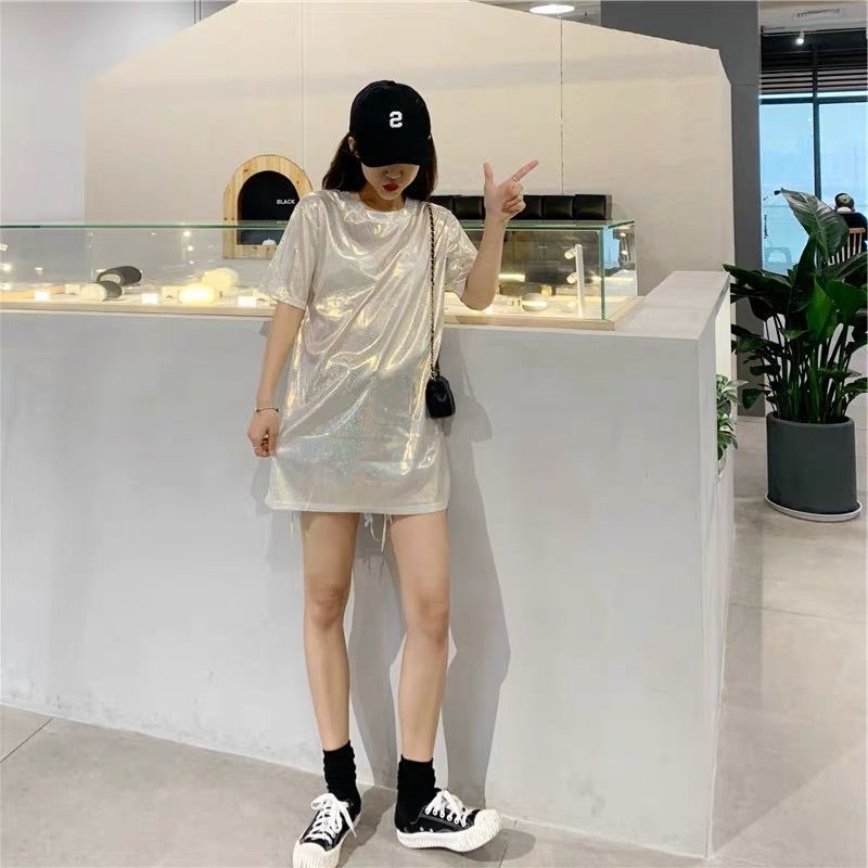 Tricou cu schimbare de culoare și luciu strălucitor, mânecă scurtă, croială lejeră — material Ice silk/viscose, 95%+ compoziție, guler rotund