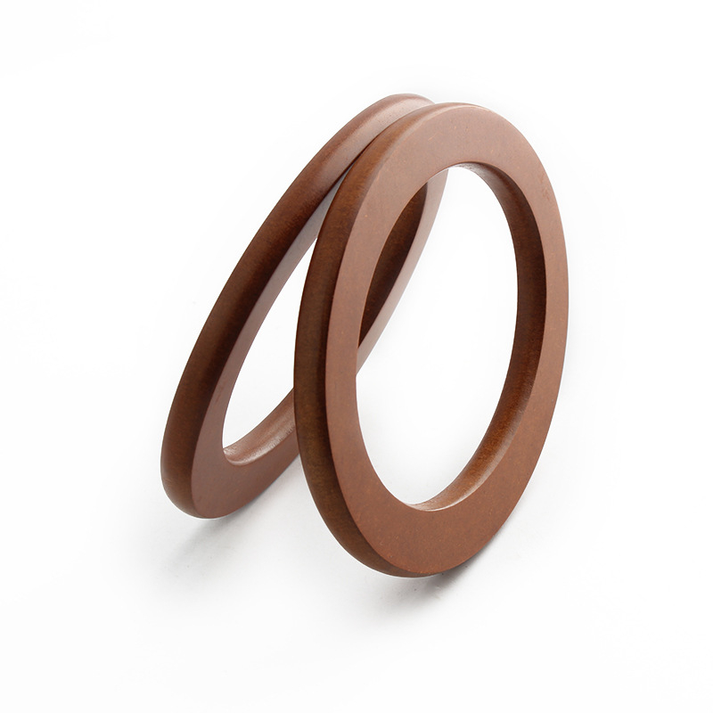 Πλεκτή τσάντα από μαλλί με ξύλινο δαχτυλίδι σε σχήμα κύκλου – εθνο-αγροτικό στυλ