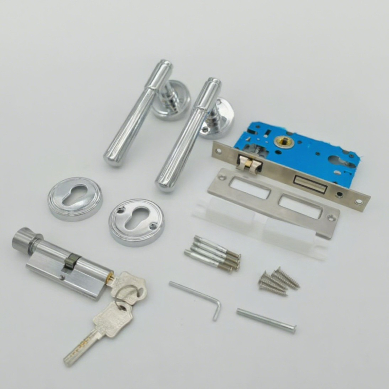 Tiha dijeljena brava za unutarnja drvena vrata s aluminijskom ručkom — model 08-777, marka Super Classic, stil moderni minimalistički