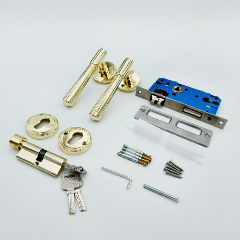 Tiha dijeljena brava za unutarnja drvena vrata s aluminijskom ručkom — model 08-777, marka Super Classic, stil moderni minimalistički