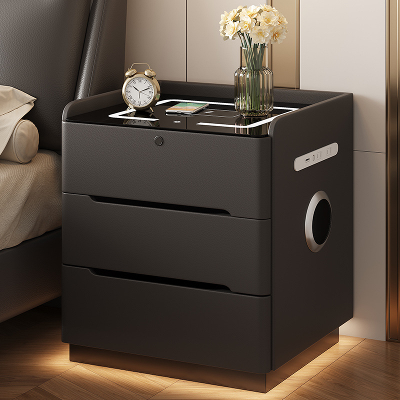 Κομοδίνο από μασίβ ξύλο με κλείδωμα δακτυλογραφίας και ασύρματη φόρτιση – σκανδιναβικό στυλ, επιφάνεια από πέτρα-πλάκα, πλήρως συναρμολογημένο