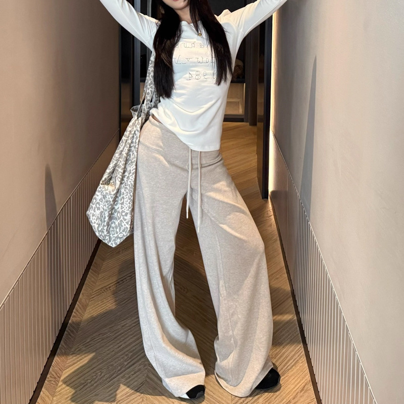 Téli egyenes szabású nadrág drapírozó hatással, típus Scimitar, dupla rétegű kötött tréning nadrág, magas derekú, poliészter anyag (50–70% poliészter) – japán-koreai laza stílus