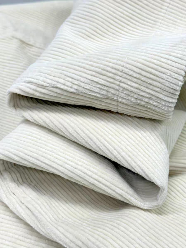 Corduroy ženske hlače ravnog kroja — visok pojas, mikroelastičnost, elegantan stil za svakodnevno putovanje na posao, zima 2025