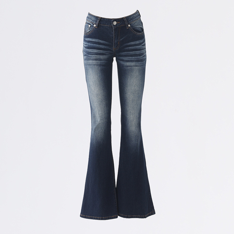 Traperice s niskim strukom, blago širećeg kroja, elastični denim, uski kroj