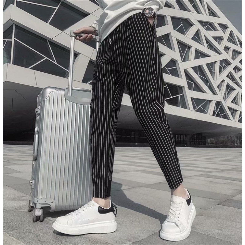Muške casual hlače - slim-fit, prugaste, kraće do gležnja, srednji pojas, ljeto