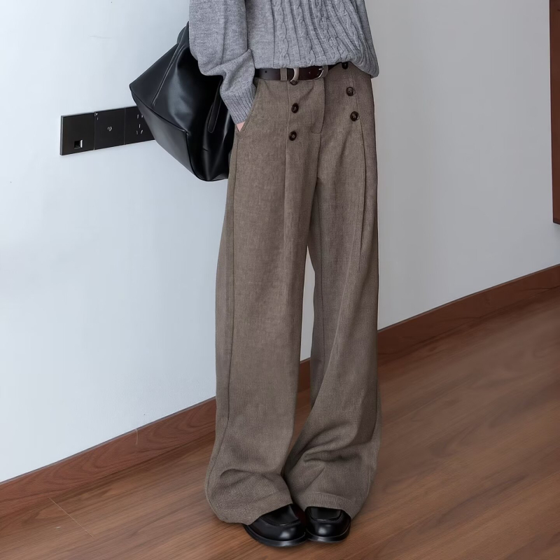 Muške casual hlače ravnog kroja od pamuk–poliester smjese, kopčama, retro stil