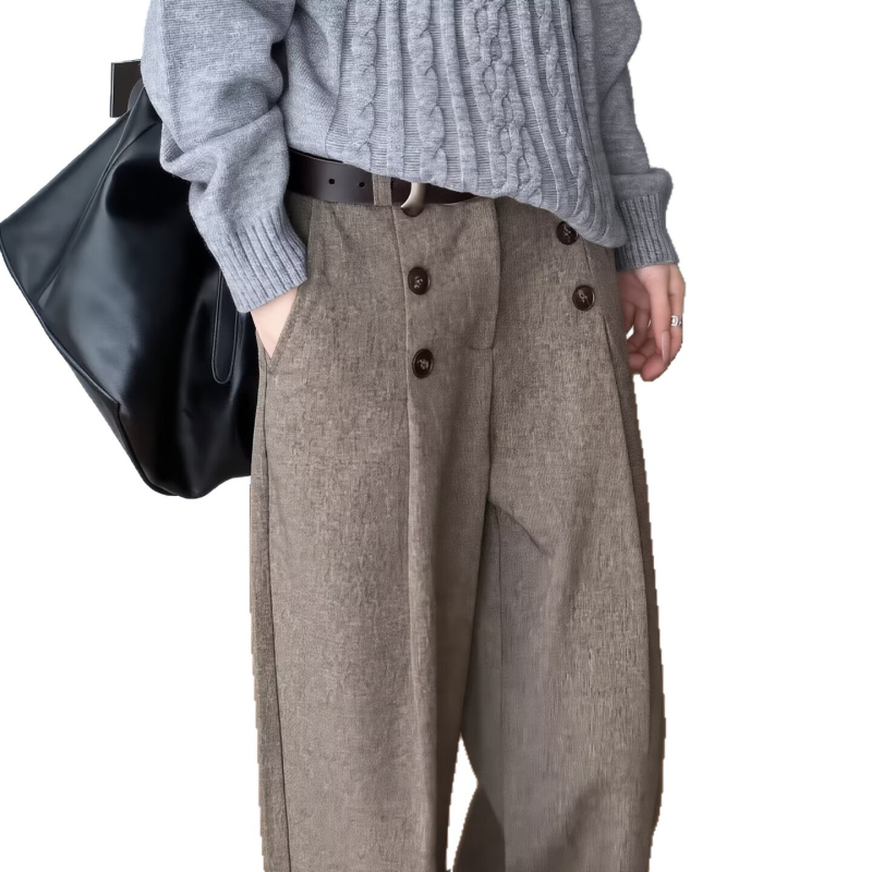 Muške casual hlače ravnog kroja od pamuk–poliester smjese, kopčama, retro stil