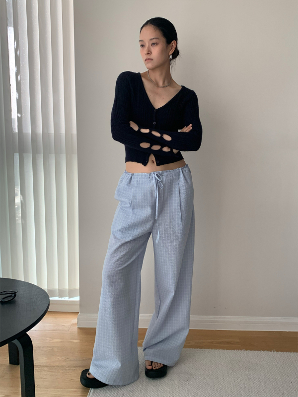 Casual hlače širokih nogavica, niska struka, pamuk-poliester smjesa (50-70% pamuk / 30-50% poliester), mikroelastičnost, Ljeto 2025