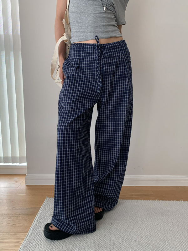 Casual hlače širokih nogavica, niska struka, pamuk-poliester smjesa (50-70% pamuk / 30-50% poliester), mikroelastičnost, Ljeto 2025