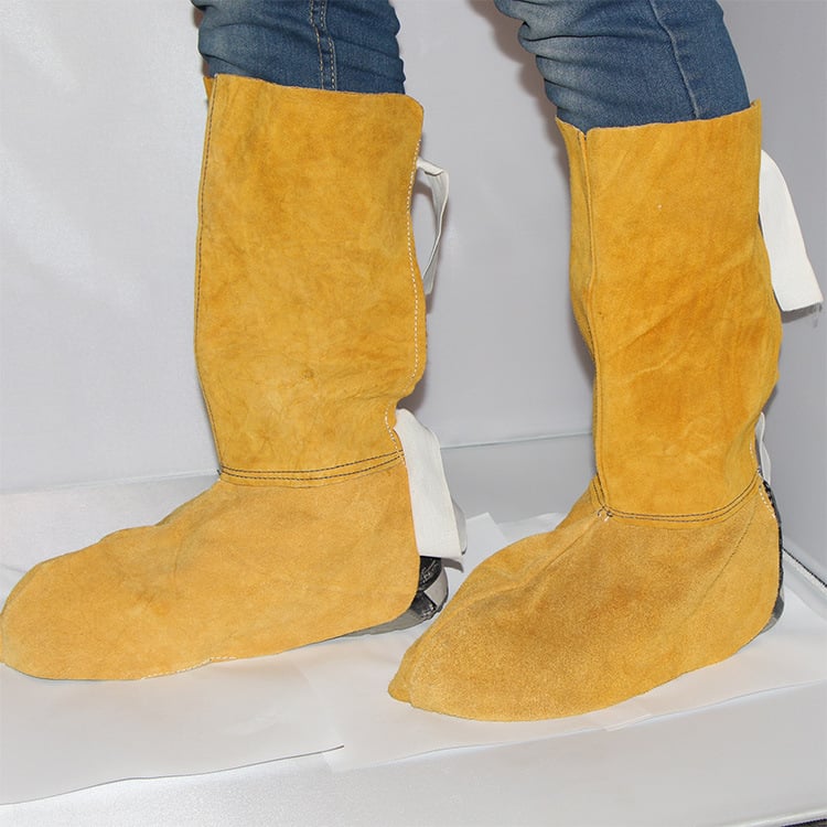 Προστατευτικά παπούτια για συγκόλληση από δέρμα μοσχαρίσιο – σουέντ δέρμα μοσχαρίσιο, προστασία από πιτσιλίσματα ηλεκτροκόλλησης, διάφορες επιλογές (Προέλευση: Linyi; Τύπος: ποικίλοι; Υλικό: σουέντ μοσχαρίσιο δέρμα)