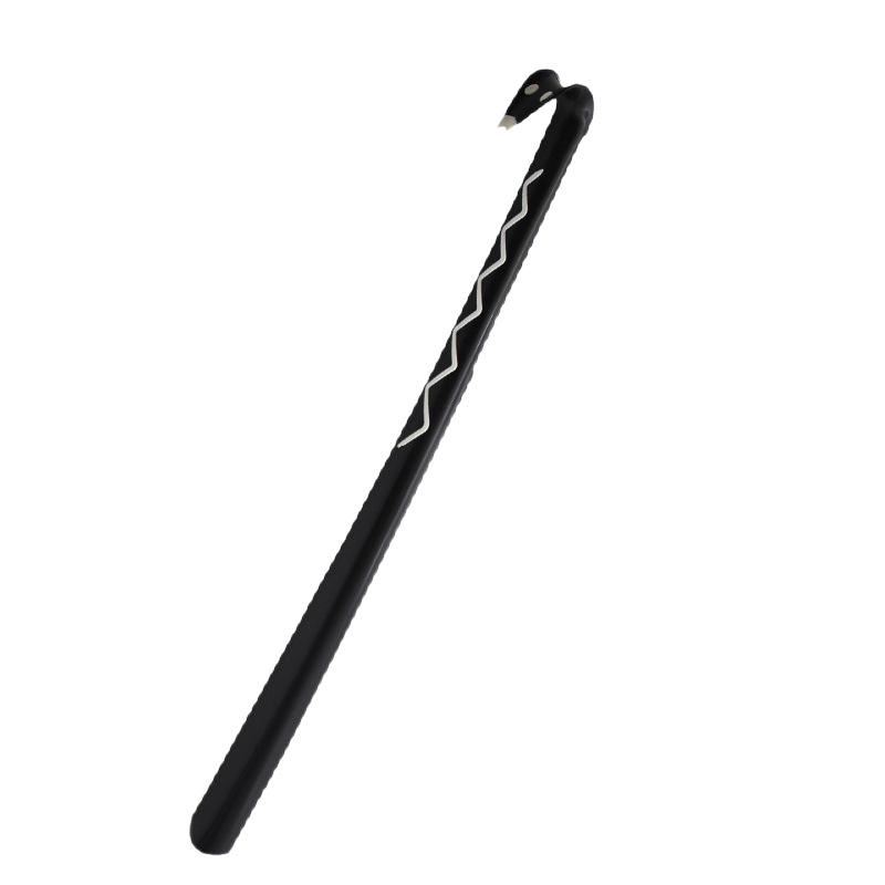 Plastični štap za obuće s dugim držalom (shoehorn) za lako obuvanje bez pomoći; dizajniran za trudnice; pogodan za sve sezone.