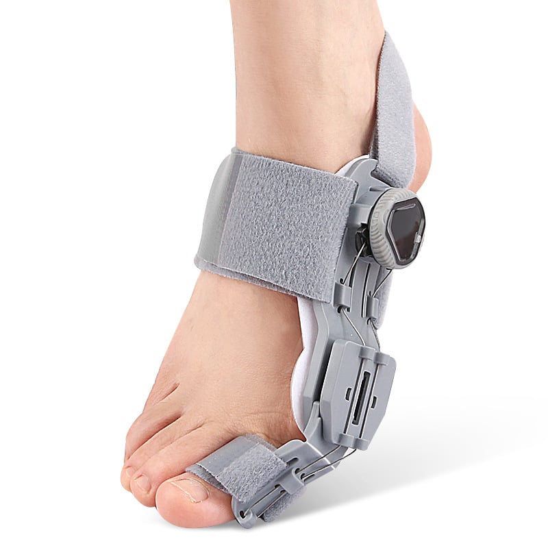 Orteza za hallux valgus s razdjelnikom prsta i podešavanjem kuta | Materijali: ABS, najlon, silikon podloga | Model: 004 | Serija: 004 | Marka: feet awake