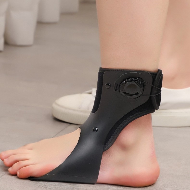 Ortoza srednje težine za foot drop s korekcijom varusa stopala, potpora gležnja kod hemiplegije i korektivne cipele za rehabilitaciju nakon moždanog udara