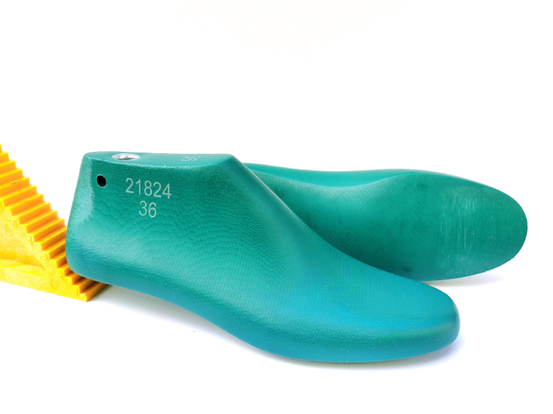 Ženska obućarska forma (last), ručno izrađena, britanski stil mokasin, visina potpetice 2 cm, model 21824, pogodna za kožne, casual i radne cipele