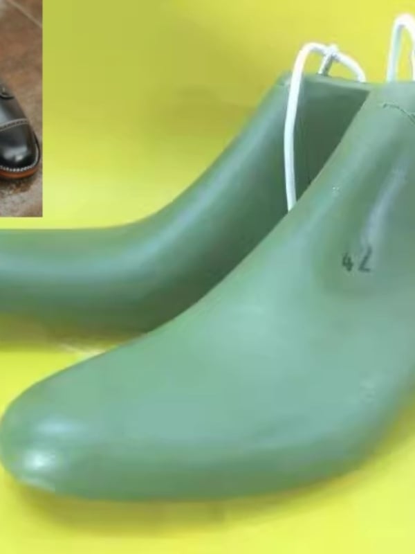 Șablon din piele pentru pantofi de bocanci - lucrat manual, vârf rotund, croială joasă