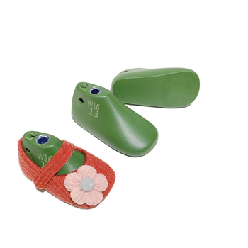 Șablon pantof bebeluș, model 7019, stil W16, pentru pantofi din material textil, marca New Billion