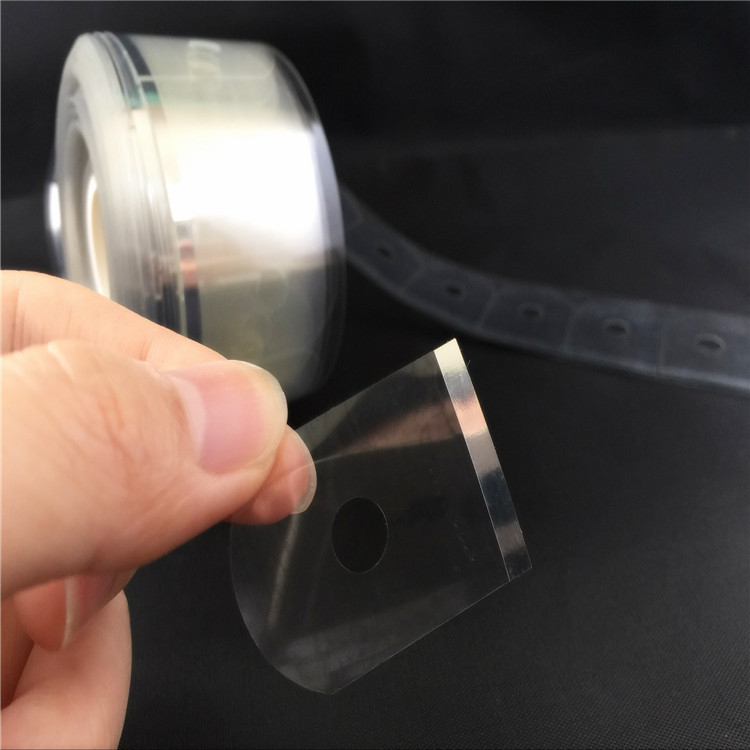 Film antiderapant pentru lentilele ochelarilor – transparent, adeziv siliconic, substrat textil special, grosime 0,06 mm, rezistență la temperaturi 100–120°C, serie: film antiderapant pentru lentile