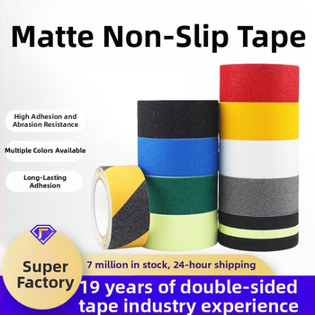 PVC protiskluzová páska na schody – 80 µm, povrch s drsným zrnom, polypropylénový lepiaci systém, séria Anti-Slip Tape, dĺžka a šírka na mieru