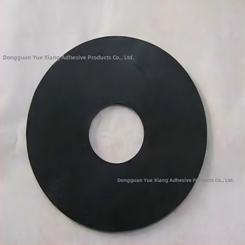 Gumená protisklzová podložka pod nábytok a zariadenie — prispôsobiteľná, materiál: guma; pôvod: Čína; vhodná pre nohu nábytku, hardvér, reproduktory a stroje