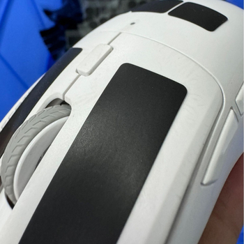 Tanke silikon‑naljepnice protivklizne, debljine 0,2 mm, otporne na habanje, kompatibilne sa svim miševima