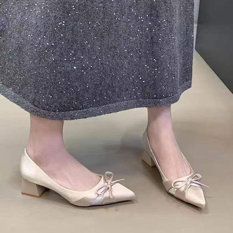 Ženske satinove Mary Jane cipele s mašnicom — gornji PU dio, PU podstava, PU potplat, niski mačji pet, slip-on