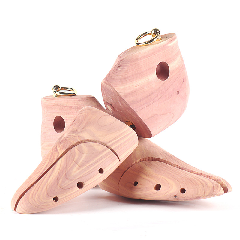 Mrs. Di Șablon pentru Pantofi din Lemn de Cedru – Reglabil cu Suport cu Arc, Deodorizant și Anti-pliuri, Model: Întinzător/Șablon pentru Pantofi