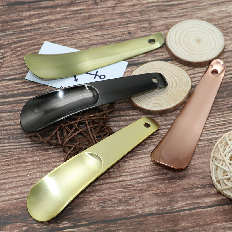 Independence zinc alloy curved-handle shoehorn