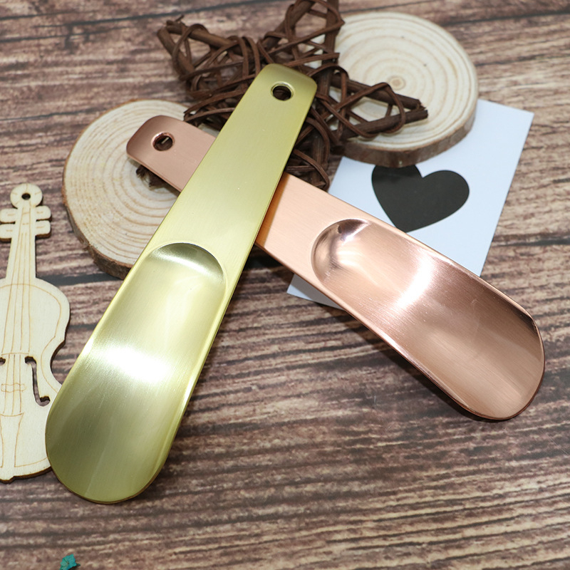 Independence zinc alloy curved-handle shoehorn