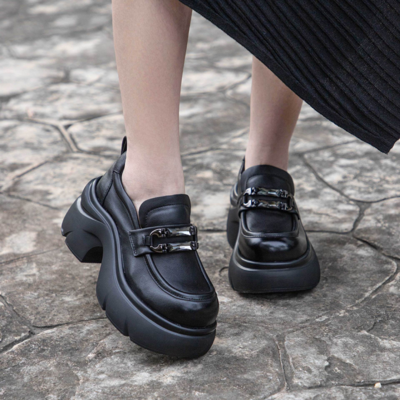 Ženske platform loafers s 8 cm visinom, gornji dio od kože prvog sloja, okrugli vrh, gumasti potplat, kožni ulošak