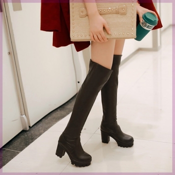 Chelsea čizme iznad koljena, unisex, velur gornji dio, okrugli vrh, peta 5–8 cm