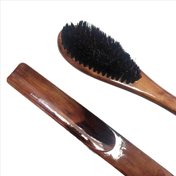 Drveni cipohvat i četka za odjeću s dugim držalom — Brand Trendy, Model Clothes brush and shoehorn