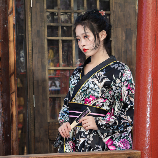 Rochie din satin în stil kimono, imprimeu satin, țesătură principală 85%, căptușeală 100%, Primăvara 2020