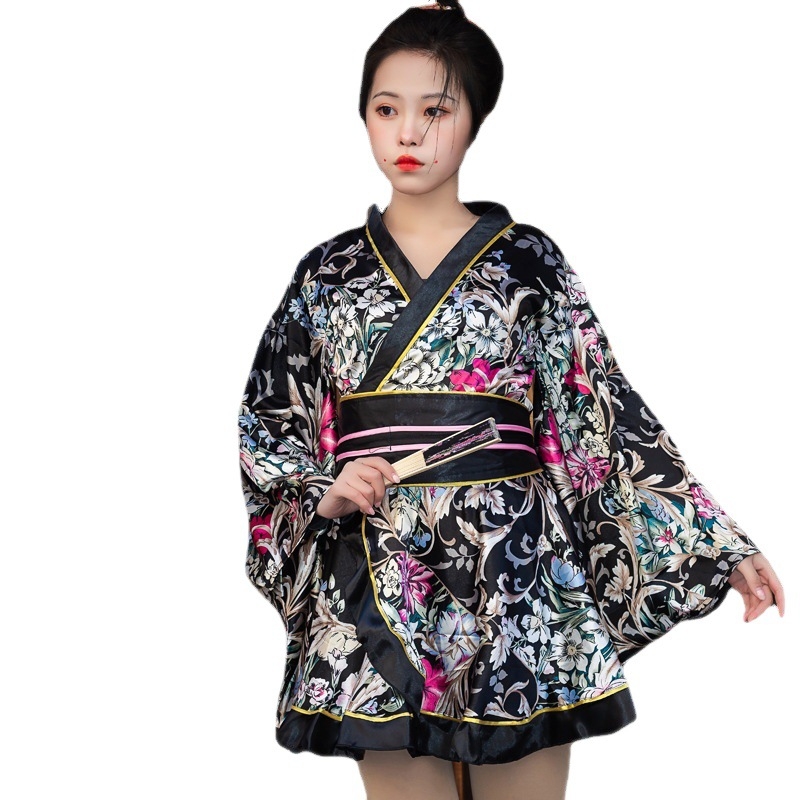 Rochie din satin în stil kimono, imprimeu satin, țesătură principală 85%, căptușeală 100%, Primăvara 2020