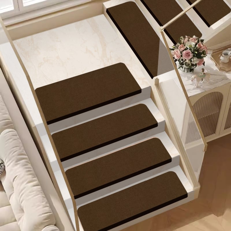 Стълбищен килим – бродиран, полиестерно влакно, самозалепващ, против подхлъзване